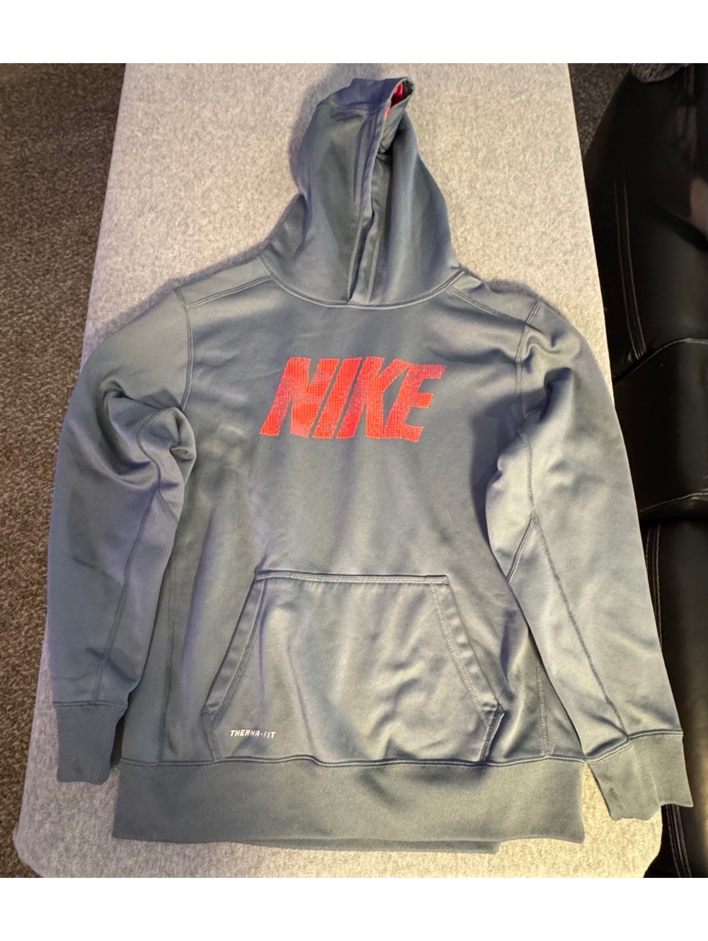 Nike Therma Fit gray pullover hoodie with red logo size XL